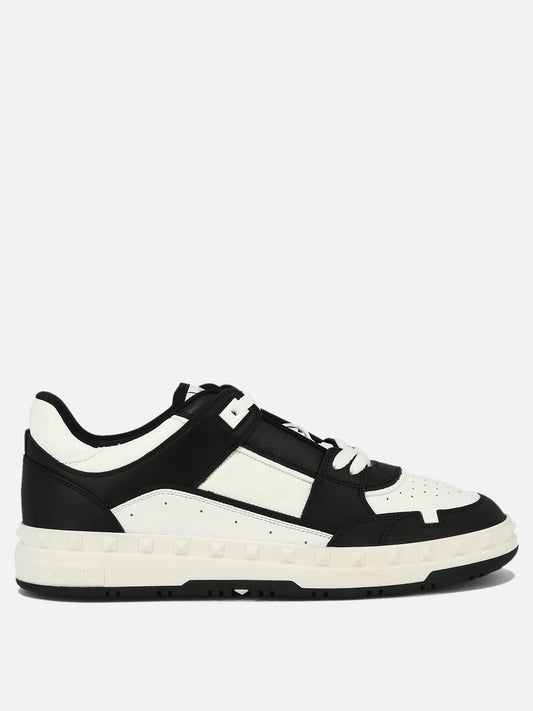 Low top sneakers 100% leather - 100% rubber  Black - Valentino Garavani Men | PLP | VIETTI Online Store 
