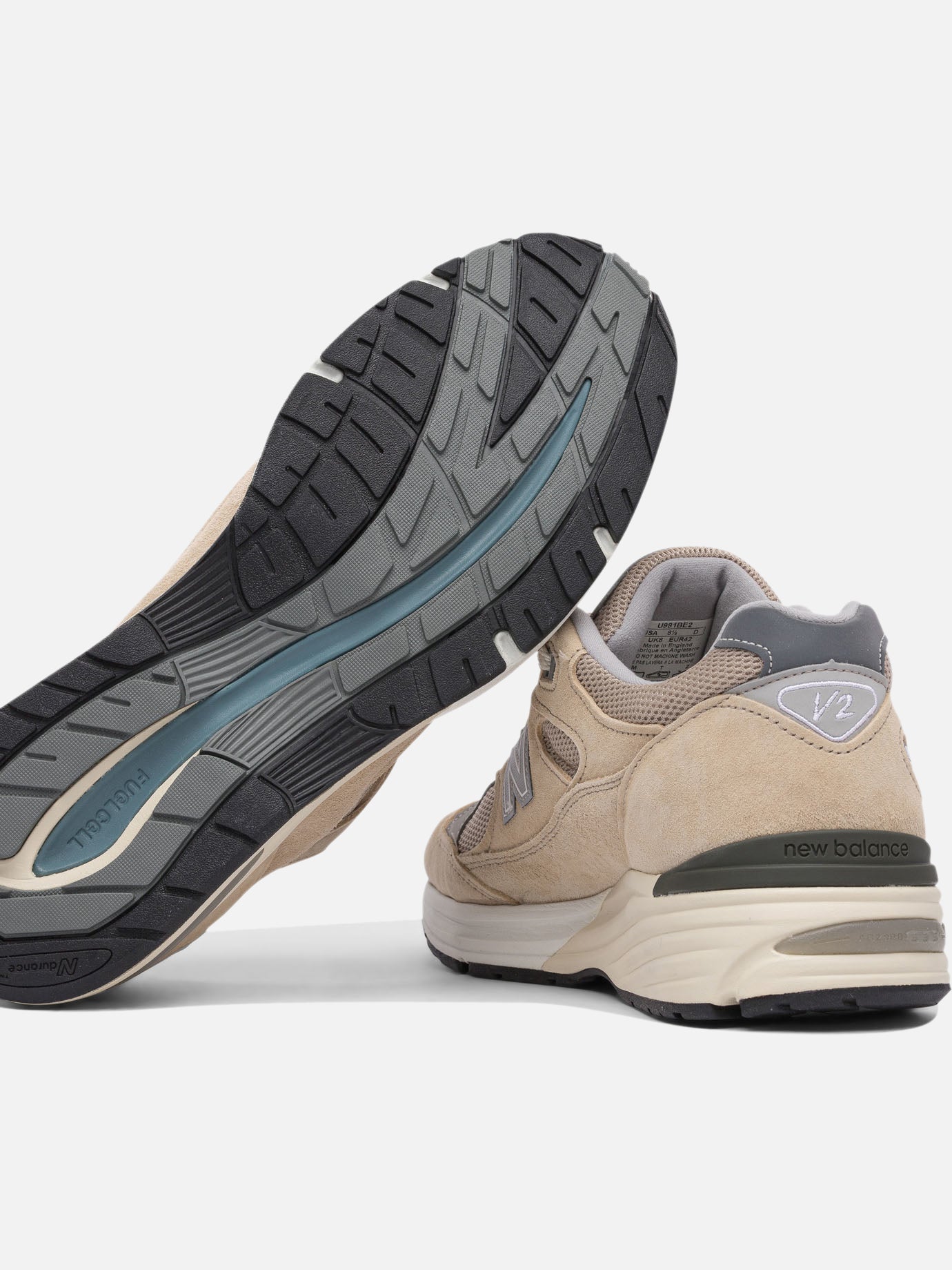 New Balance "Elevated Essentials Made in UK991V2" Sneakers Beige