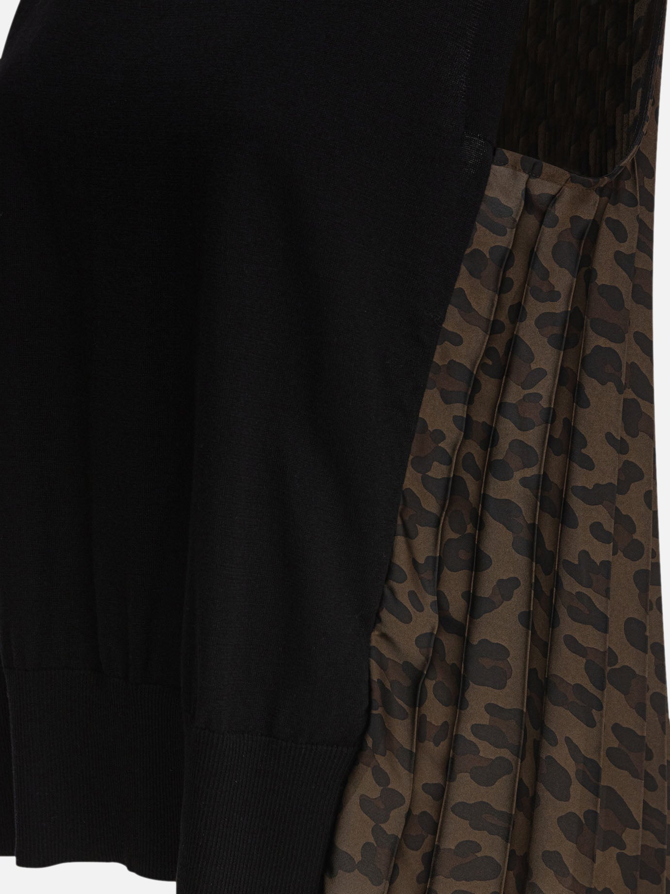 Sacai Top leopardato 19243713_2 Black thumbnail_4