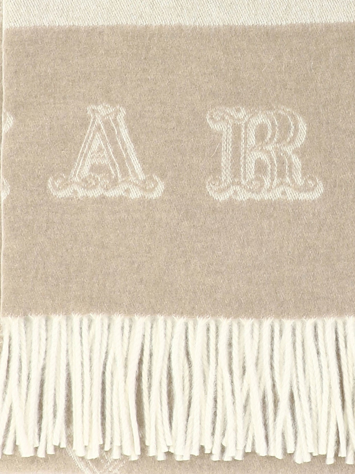 Fringed scarves 100% cashemere  Beige - Max Mara Women | PDP | VIETTI Online Store | Zoom-Modal_2
