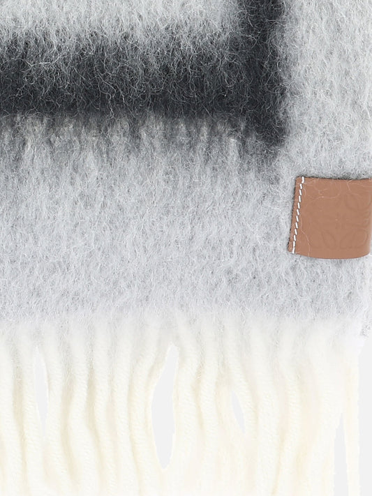 Fringed scarves 49% wool 47% mohair 4% polyamide  Grey - Loewe Men | PLP | VIETTI Online Store | 2
