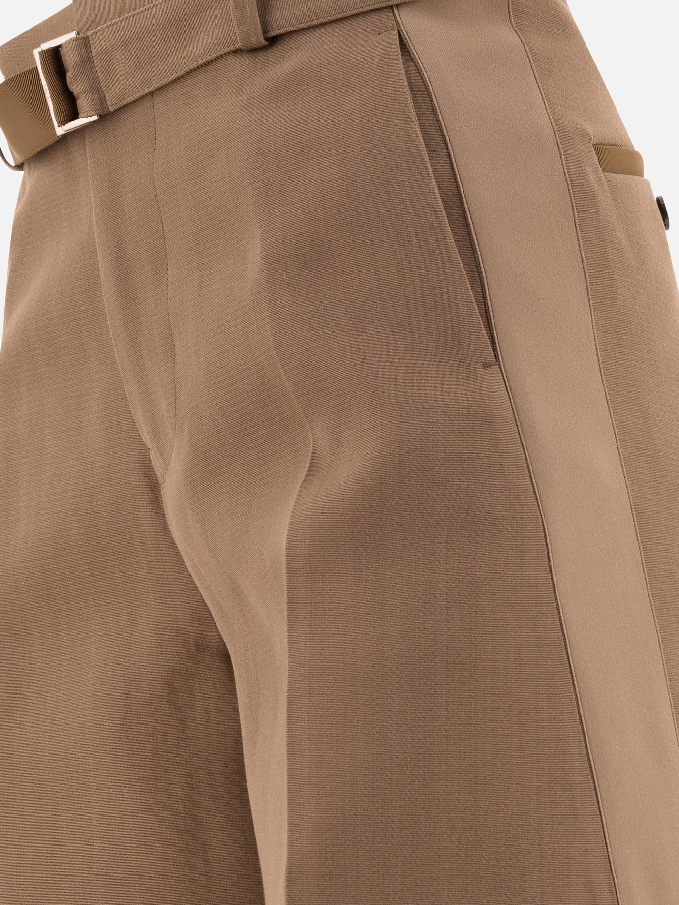 Pantaloni sartoriali con cintura