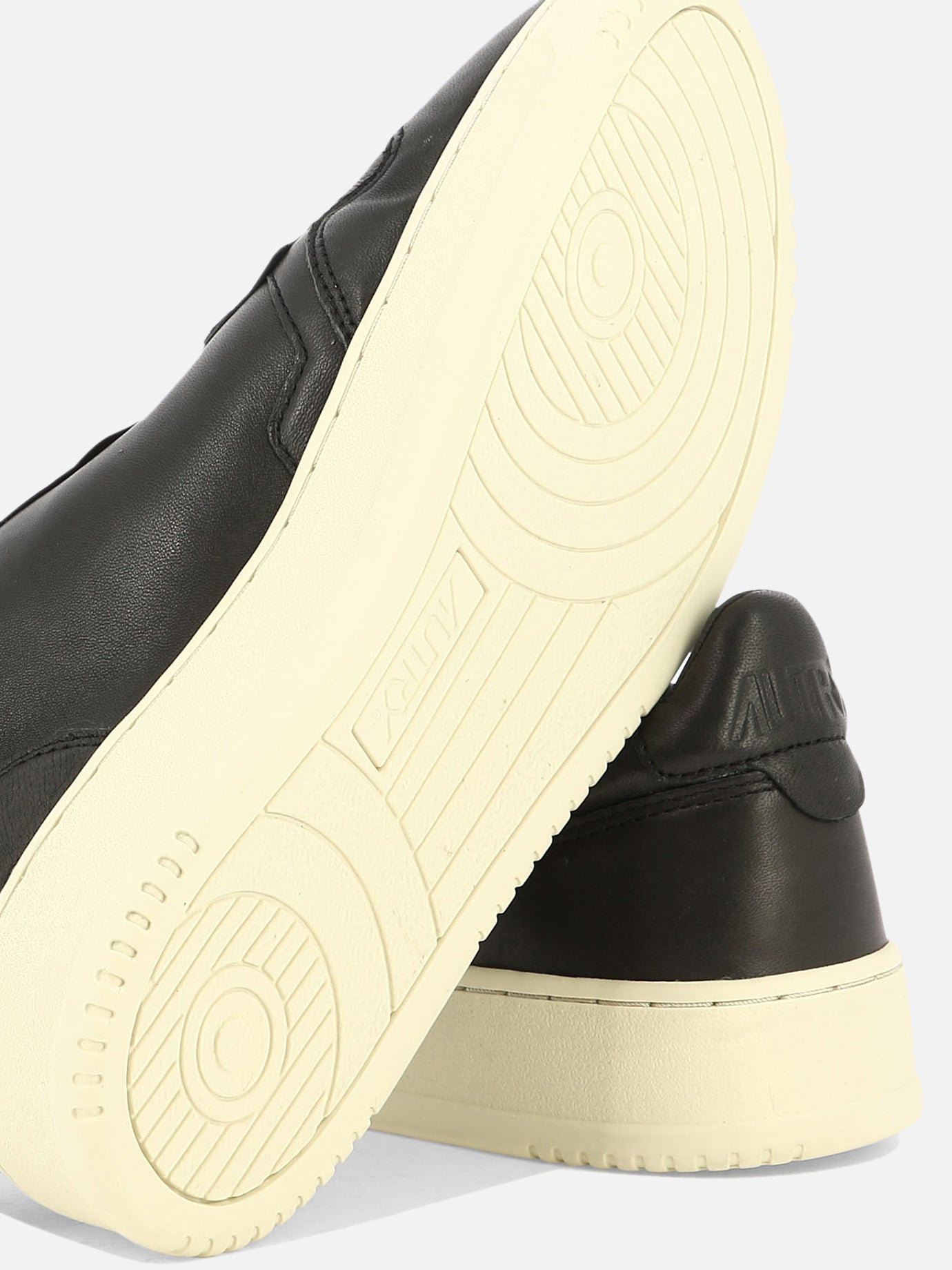 Sneaker basse 100% cow leather - 100% rubber  Nero - Autry Uomo | PDP | VIETTI Online Store | Zoom-Modal_5
