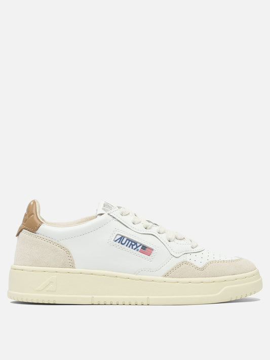 Sneaker basse 100% cow leather - 100% rubber  Bianco - Autry Donna | PLP | VIETTI Online Store 
