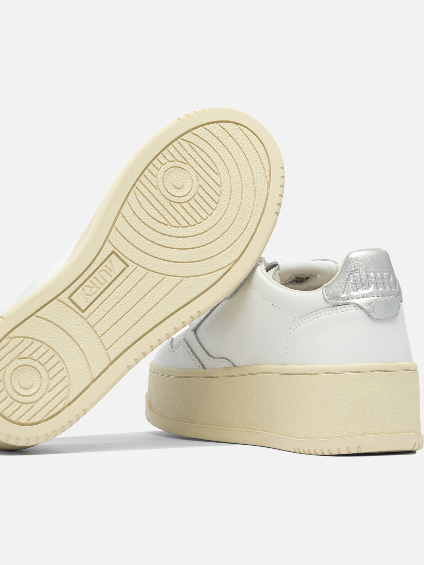 Low top sneakers 95% cow leather 5% metallic cow leather - 100% rubber  White - Autry Women | PDP | VIETTI Online Store | Zoom-Modal_5
