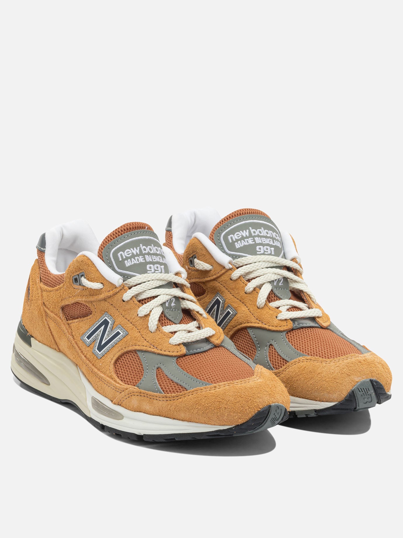 Low top sneakers 100% suede - 100% rubber  Orange - New Balance Men | PDP | VIETTI Online Store | Zoom-Modal_2
