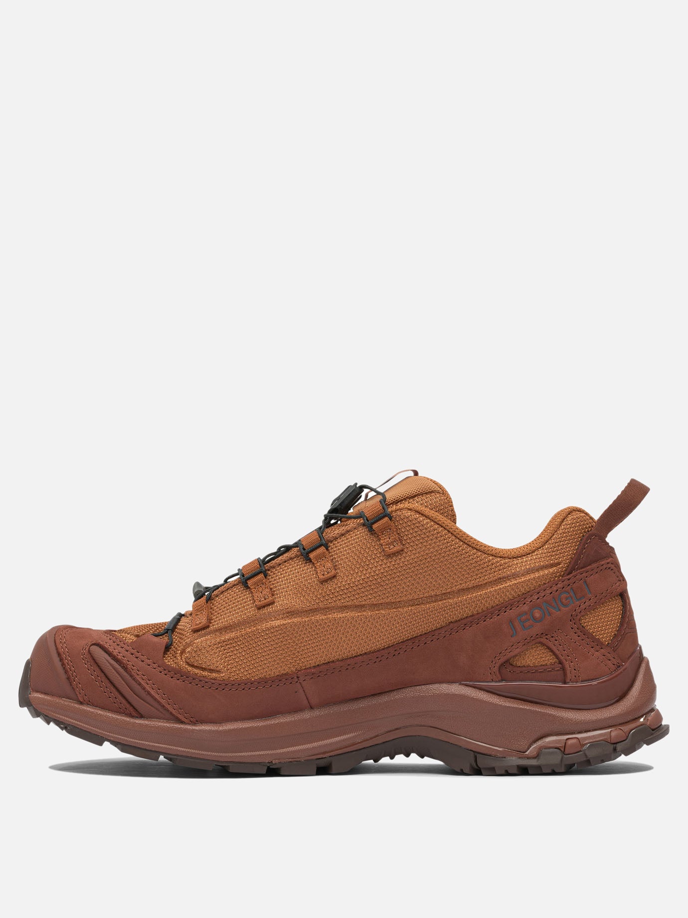 Salomon "XA PRO 3D JEONGLI" Sneakers Brown