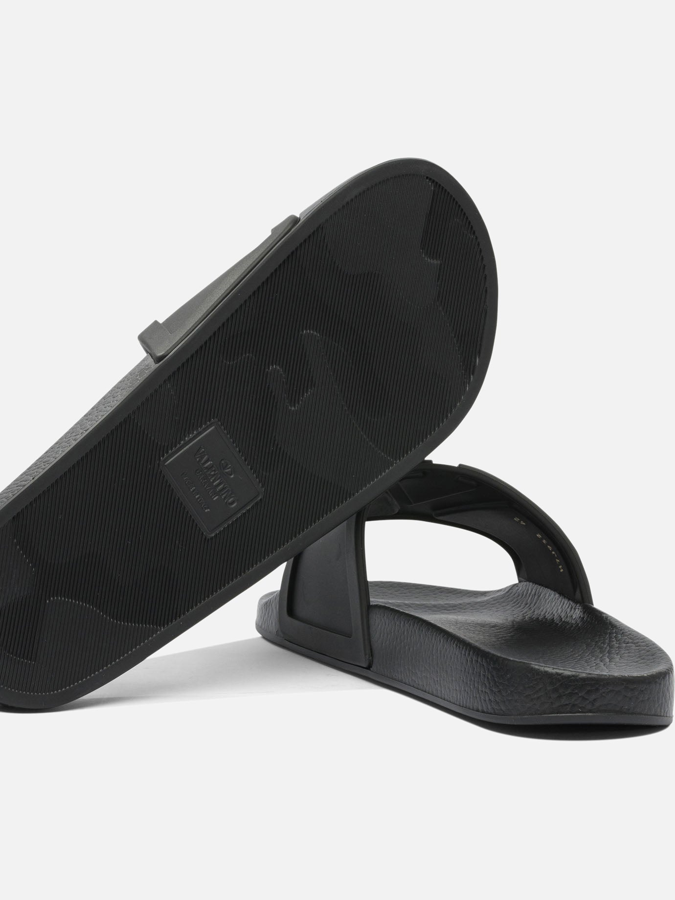 Slides 100% leather - 100% rubber  Black - Valentino Garavani Men | PDP | VIETTI Online Store | thumbnail_5
